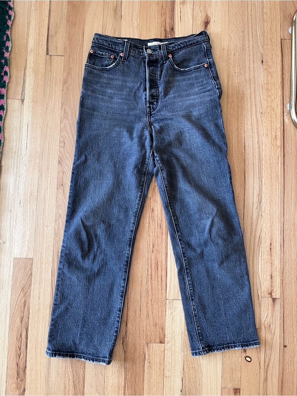 Levi’s Ribcage Straight Jean - Picture 3 of 7